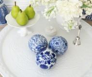 Chrysanthemum Set 3 Blue & White Ceramic Balls