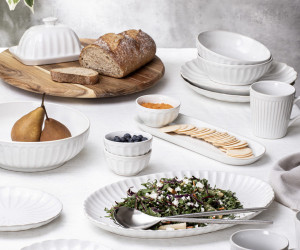 Marguerite Fluted White Oval Platter