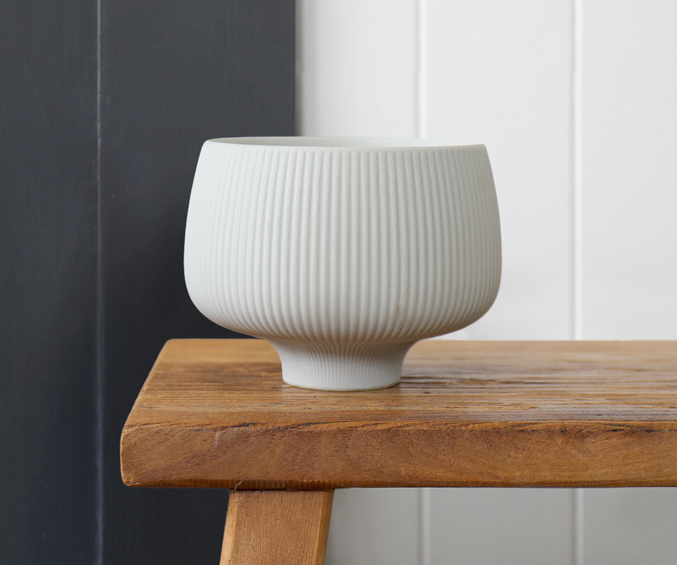 Alana Cloud Grey Ribbed Plant Pot