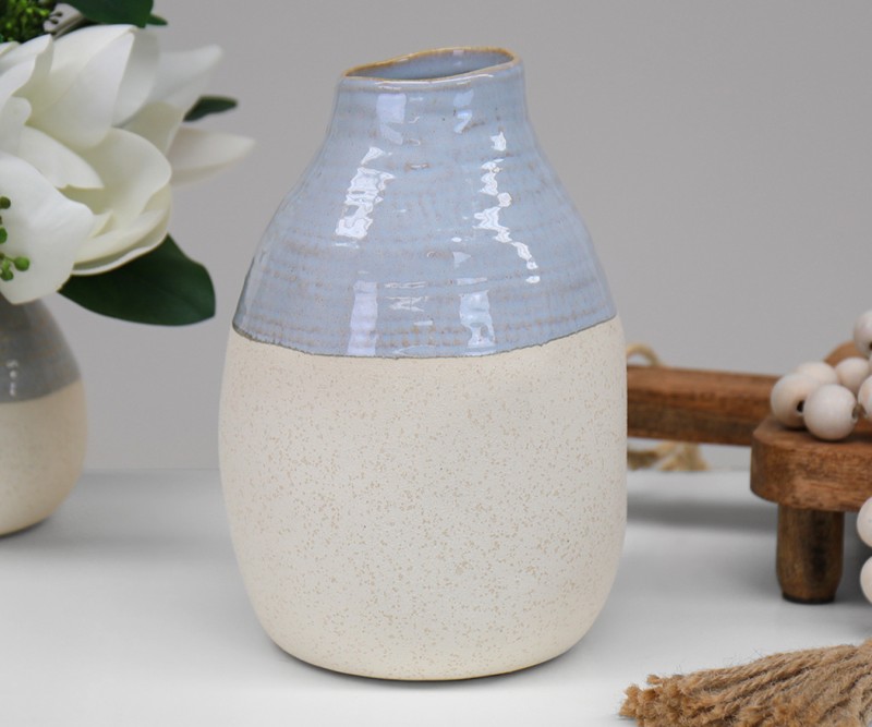Beautiful vases available online. homewares & home decor.