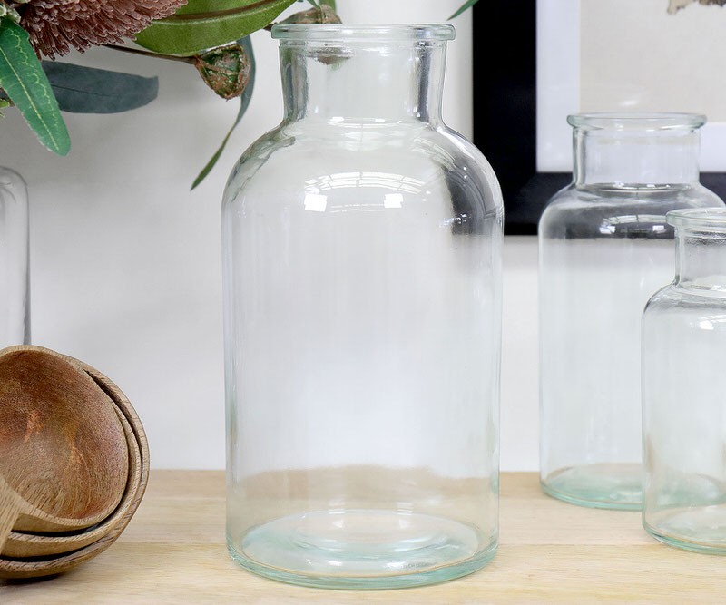 Beautiful vases available online. homewares & home decor.