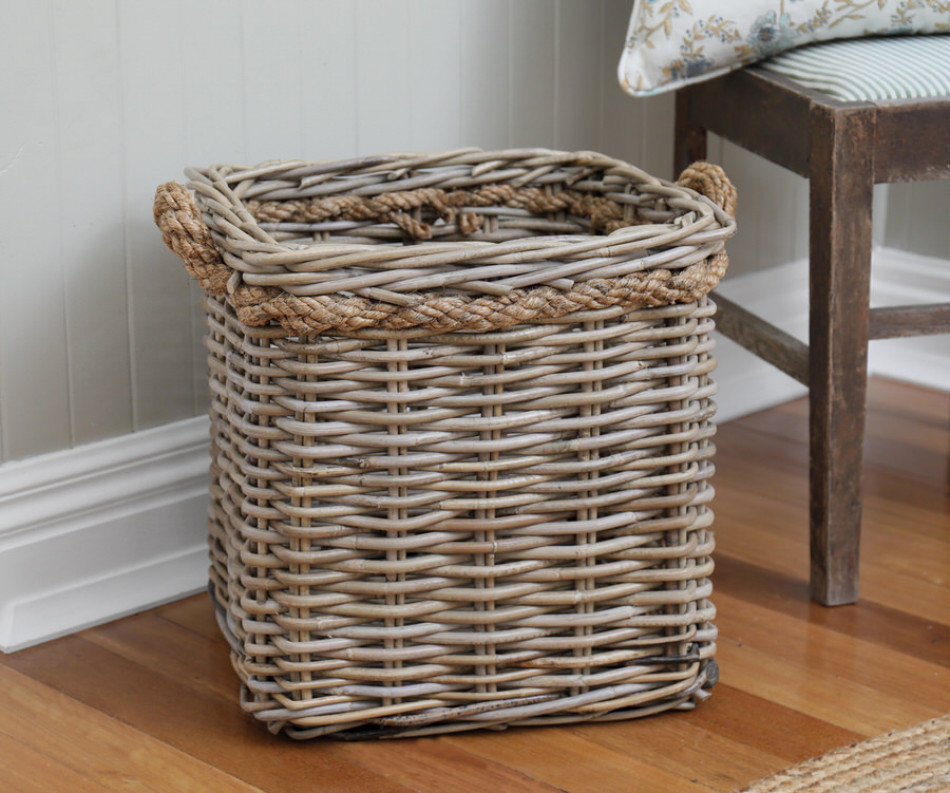 Medium Flintwood Square Rattan Basket