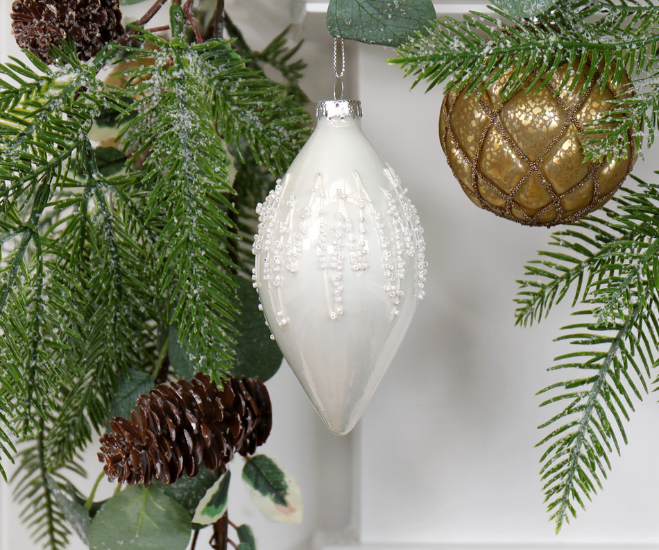 Snowfall White Glass Tree Bauble