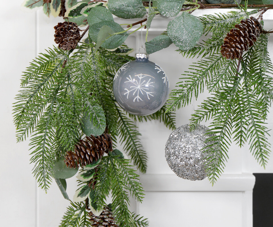 Pearl Grey Snowflake Glass Bauble