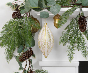 Honora White & Gold Christmas Bauble