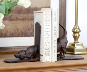 Set 2 Tracker Hound Dog Bookends