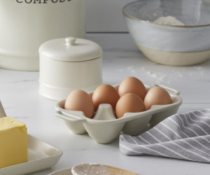 Darley Cream Ceramic Egg Tray