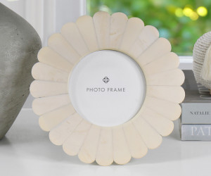 Gabriel Round Flower Photo Frame 4x4