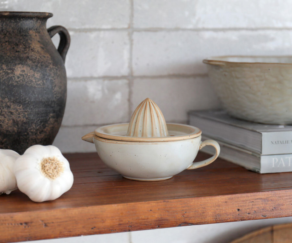 Ashbury Ceramic Lemon Juicer