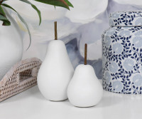 Set 2 White Ceramic Pears