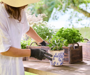 Small Arden Blue Floral Taper Planter