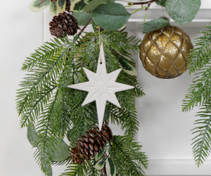 Porcelain Star of Peace Tree Decoration