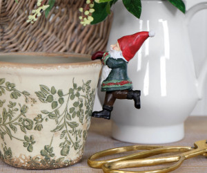 Jingle Bells Santa Pot Hanger