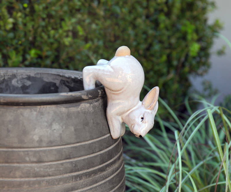 Coco White Rabbit Pot Hanger