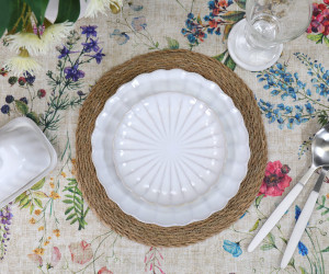 Wildflower Meadow Wipe-Clean Round Tablecloth 150cm