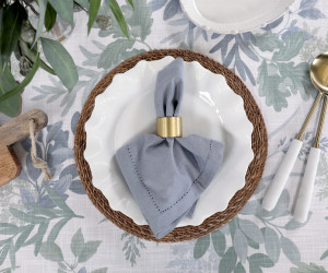Woodhall Blue Leaf Tablecloth - 6 Seater