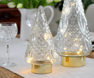 Medium Estella Glass Christmas Tree Light