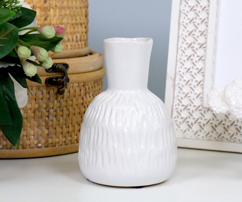 Beautiful vases available online. homewares & home decor.