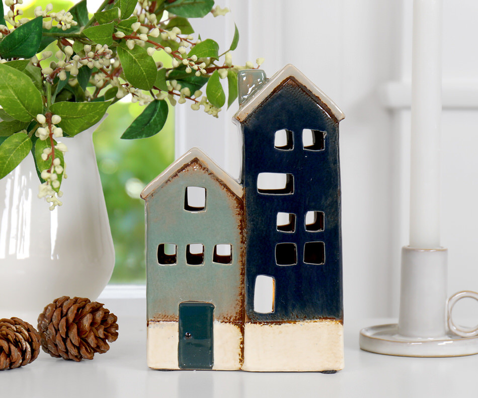 Brampton Blue Village House Tealight