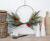 Heathfield Red Berry Hoop Wreath