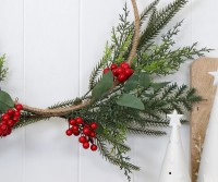 Heathfield Red Berry Hoop Wreath